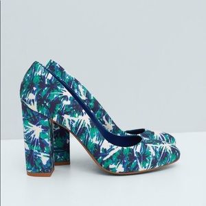 FINAL SALE‼️ Round toe Floral pumps with Chunky Heel NEW